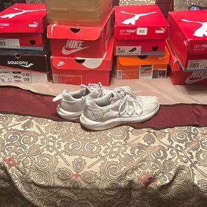 Puma Shoes Womens 9.5 Prowl Alt Knit Lace Running Sneakers 19081302 White Mesh